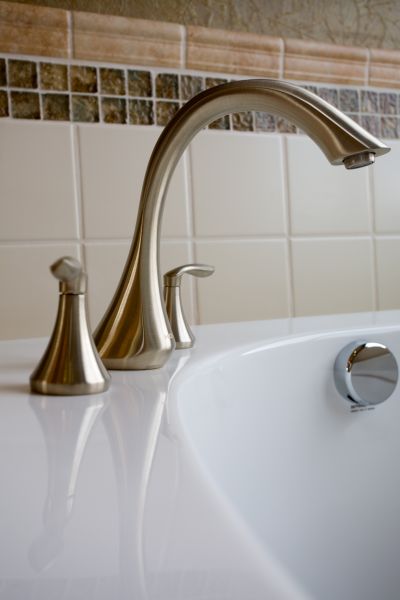 Bathtub Faucet Repair in Knoxville